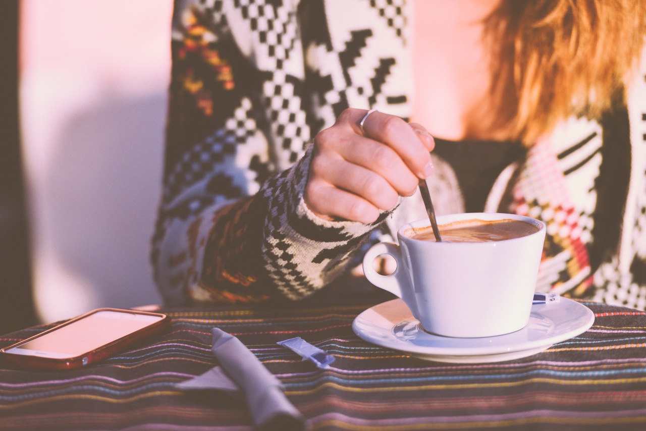 2017_0125135706_restaurant-person-woman-coffee.jpg